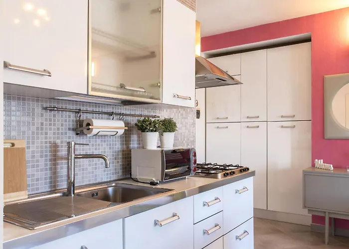 Italian Experience-suite Artemare Apartment *